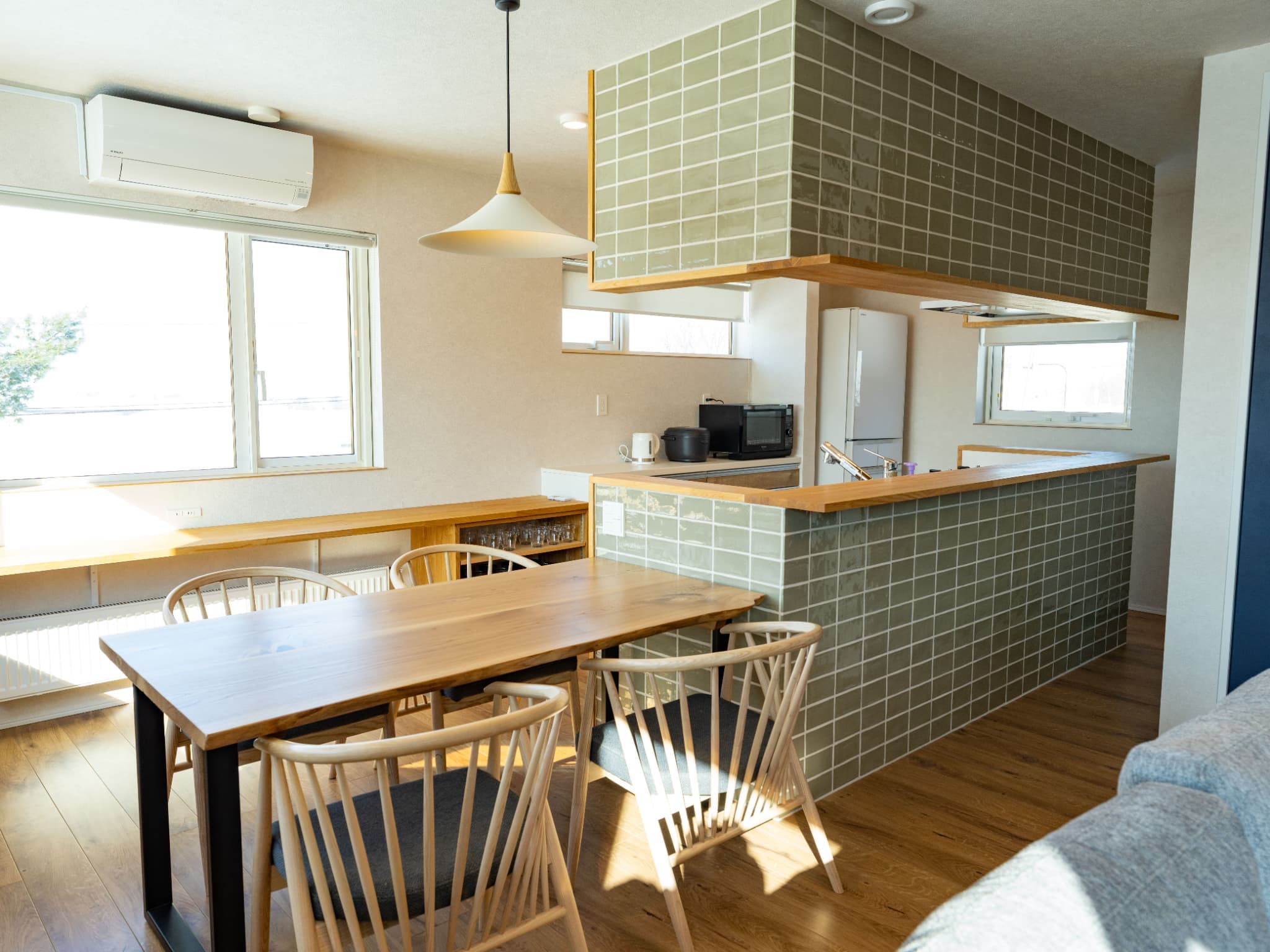 Full kitchen and facilities